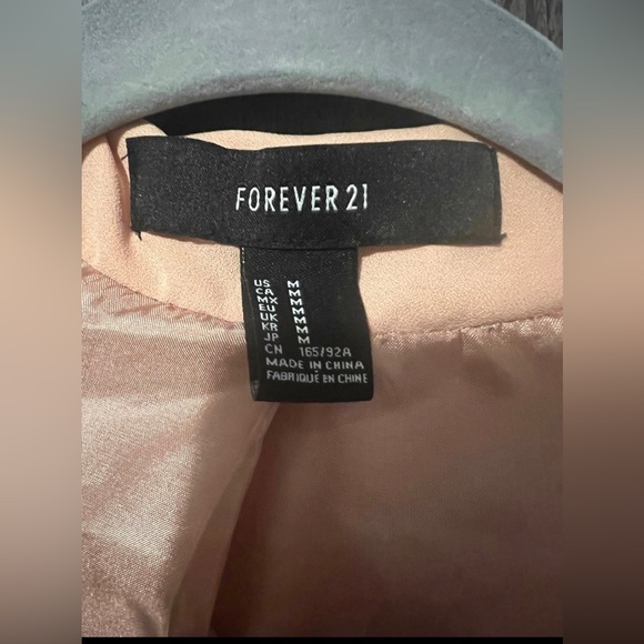 Buttoned blazer - Picture 2 of 3